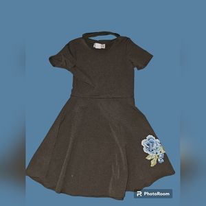 Nwot girls embroidery flower dress